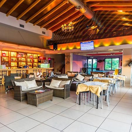Costas Hotel กาลามากี ภายนอก รูปภาพ