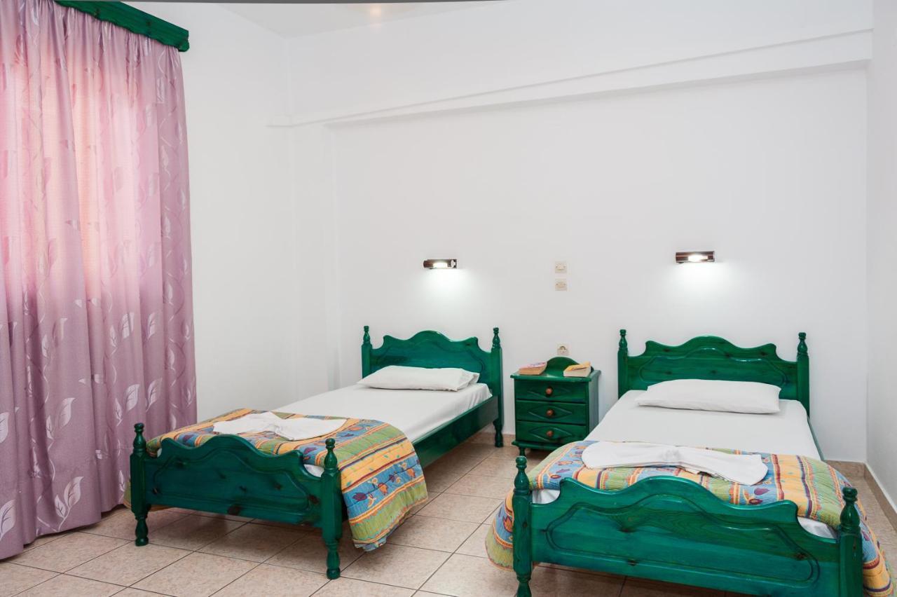 Costas Hotel กาลามากี ภายนอก รูปภาพ